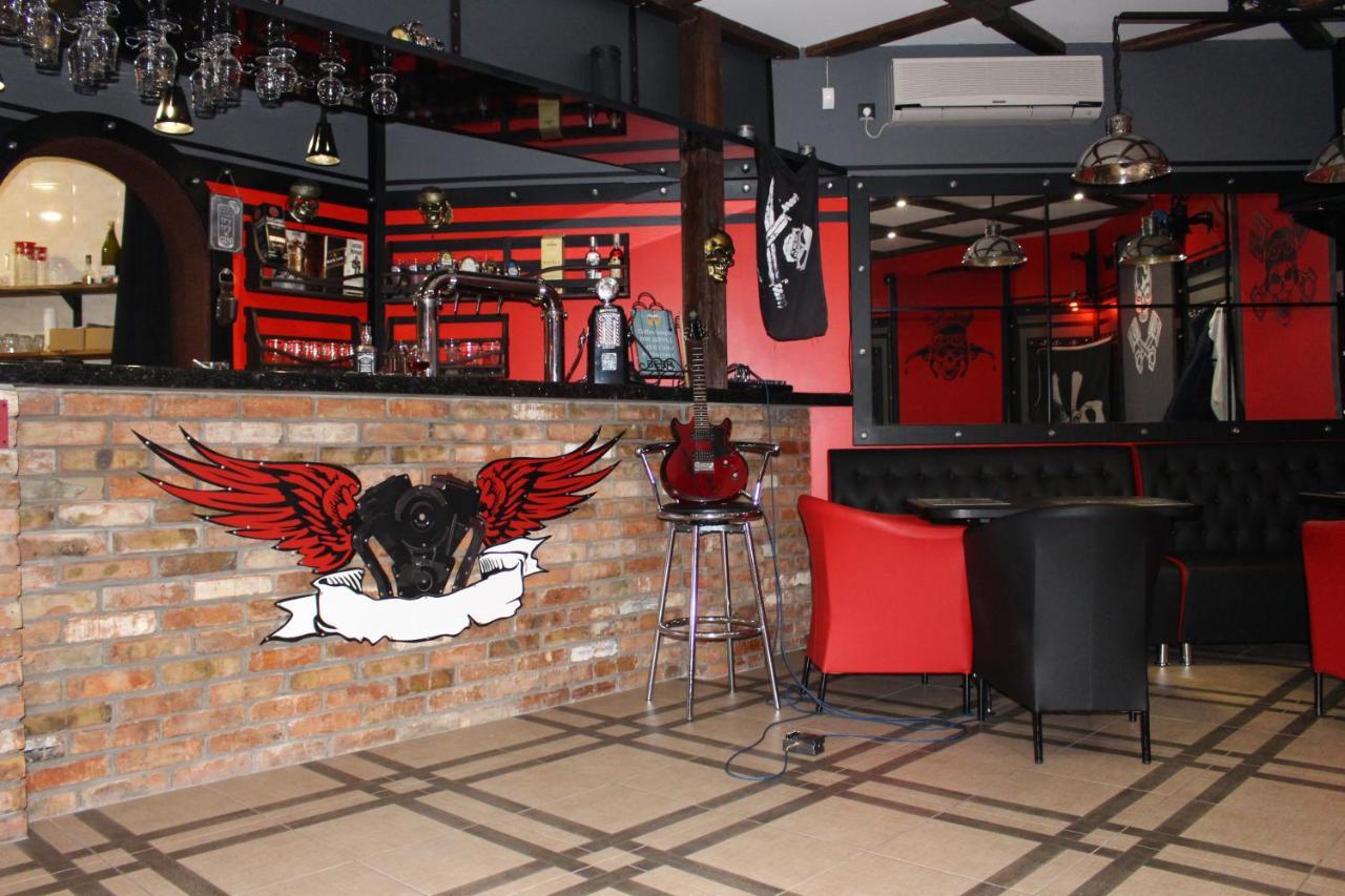 Biker's Pub Hotel Oleksandriia Eksteriør billede